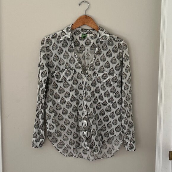 Roller Rabbit Peacock paisley Print Button Down Size Medium - Picture 1 of 10